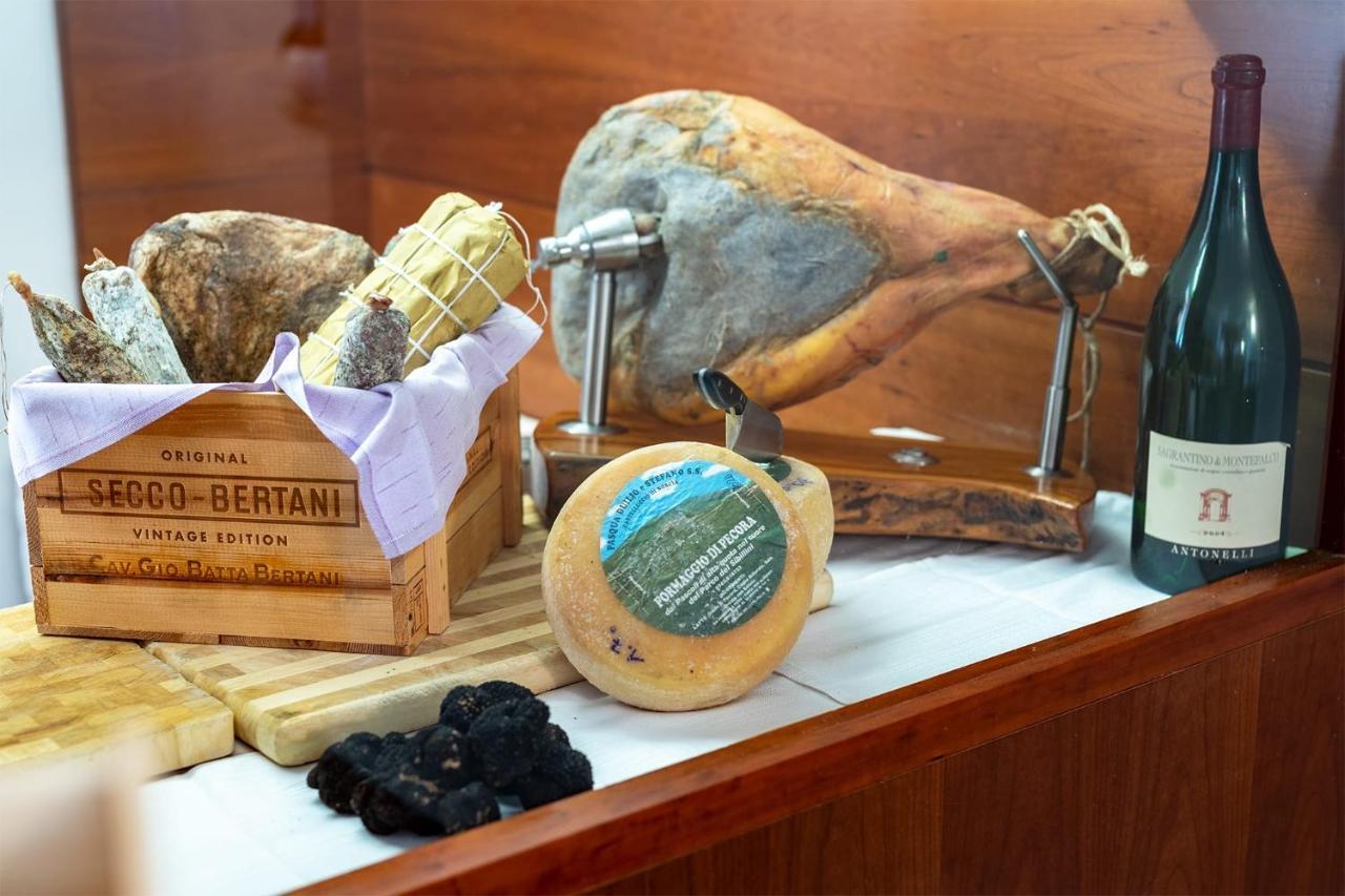 Albergo Ristorante Il Terziere Trevi Zewnętrze zdjęcie