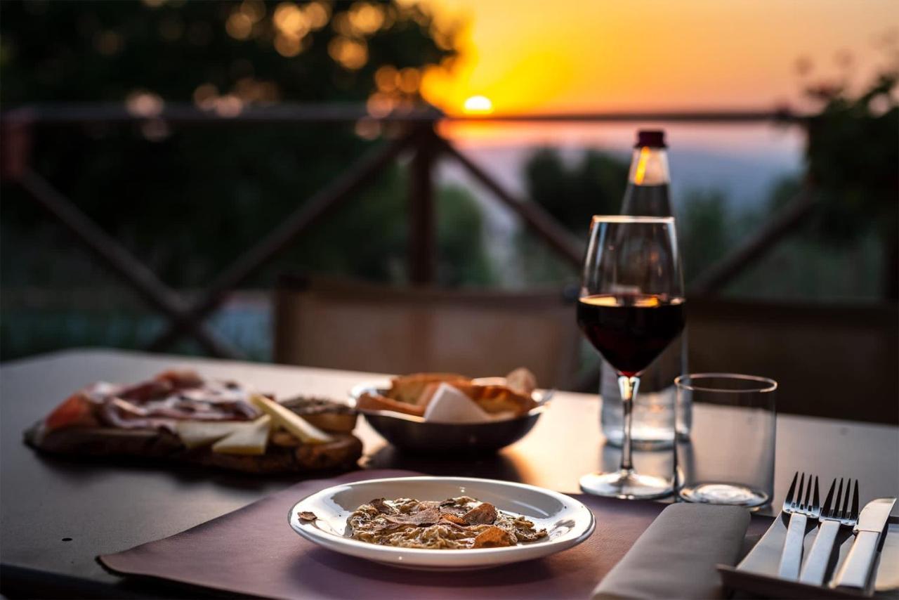 Albergo Ristorante Il Terziere Trevi Zewnętrze zdjęcie